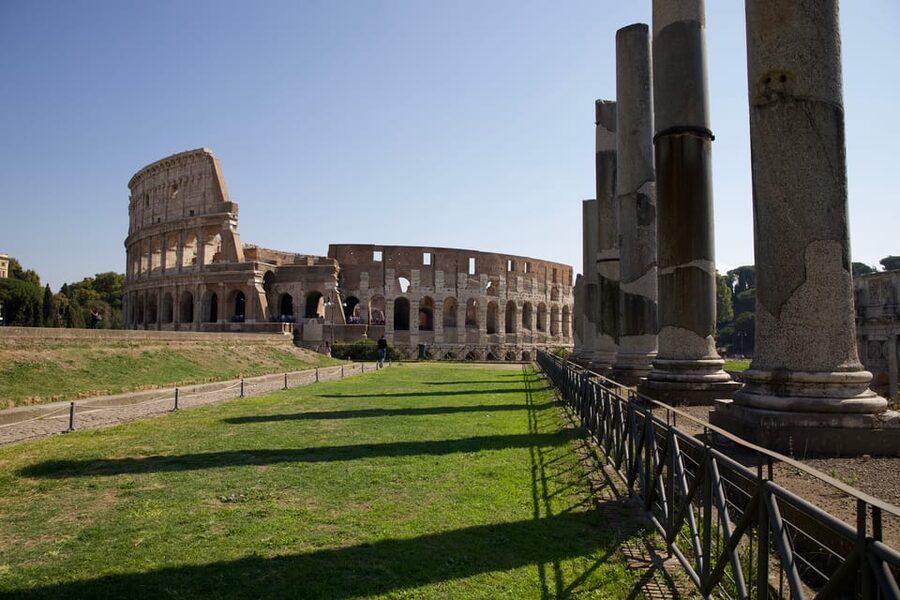 Rome: 1-Hour Fast Colosseum Tour - What You Learn About Gladiator Games While You Walk the Spaces