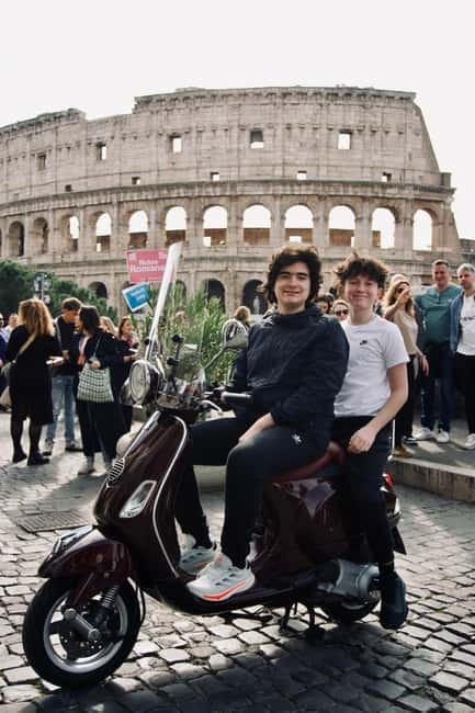 Rome: 1-Hour Vespa Ride as Passenger with a Local Driver - Driver Quality: Local Routes, Safe Handling, and Good Photo Stops