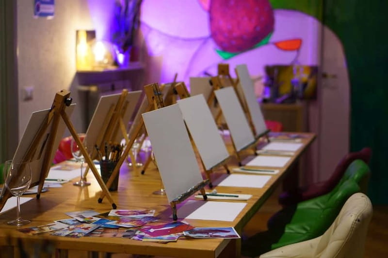 Rome: Afternoon Paint and Sip Experience in Piazza Navona - The value of $78 for 2 hours in Rome