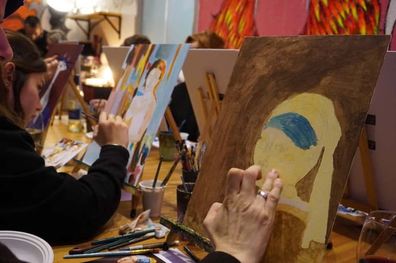 Rome: Afternoon Paint and Sip Experience in Piazza Navona - Who this paint-and-sip is best for