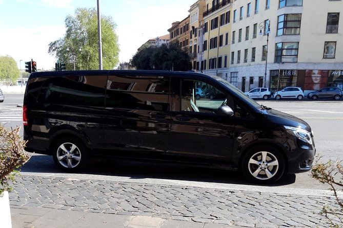 Rome Airport Transfer - ONE WAY - The ride comfort: air-conditioning, bottled water, and driving style
