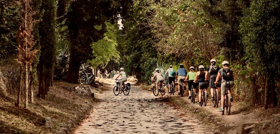 Rome: Appian Way & Roman Aqueducts Guided E-Bike Tour - Circus of Maxentius, Catacombs, and Cecilia Metella stops that stick