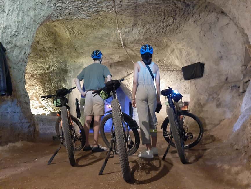 Rome: Appian Way Underground Catacombs Bike Tour with Lunch - Starting at Via dei SS. Quattro, 58 and getting your ride ready