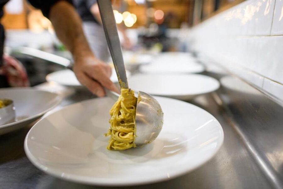 Rome: Authentic Roman Restaurant Dining Experience & Wine - Who should book this Roman dinner experience