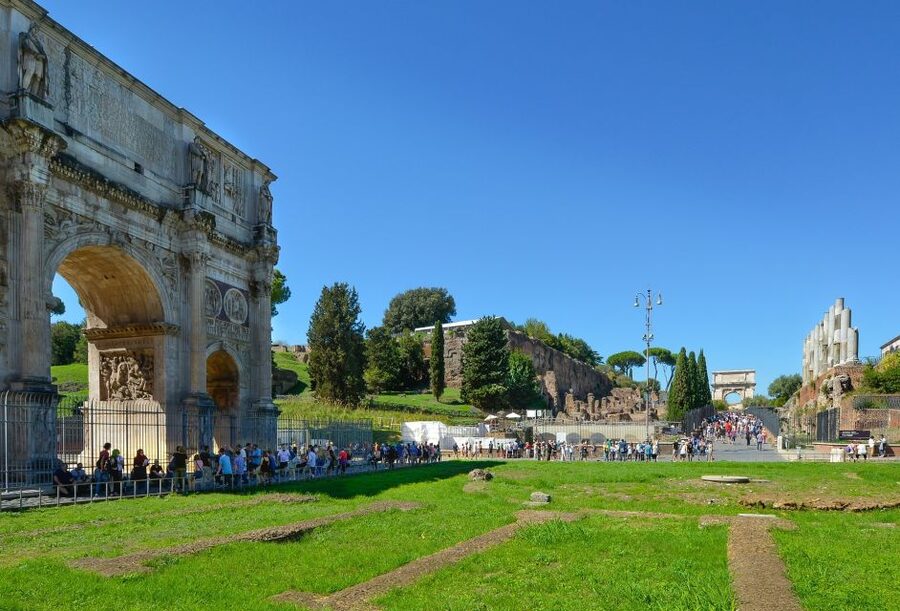 Rome: Best of Colosseum and Roman Forum Guided Tour - Price and value: what you pay for and what you get back