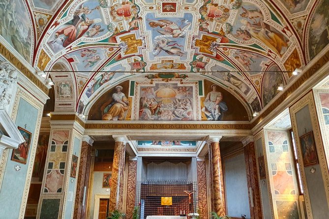 Rome: Between Holy Doors Small Group Walking Tour - Basilica di Santa Maria Maggiore: Holy Door drama and the city’s bell-tower star