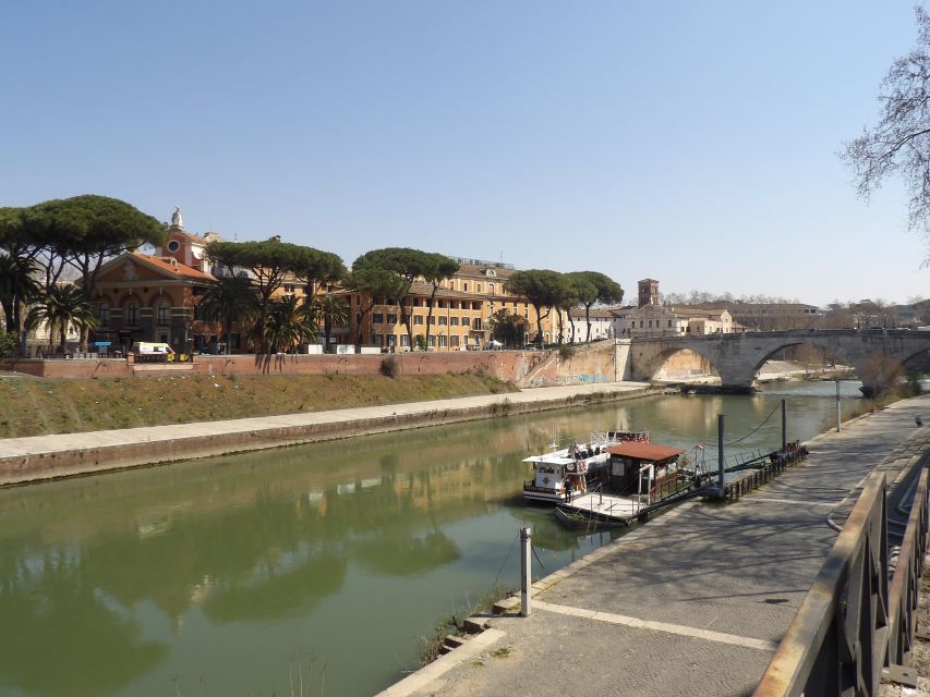 Rome: BigBus&RomeBoat Hop-On Hop-Off Bus and Boat Combo - Price and value: when this combo makes sense