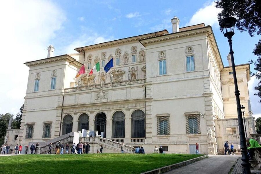 Rome: Borghese Gallery Fast Track Access or Guided Tour - Villa Borghese rooms: opulence you can actually process