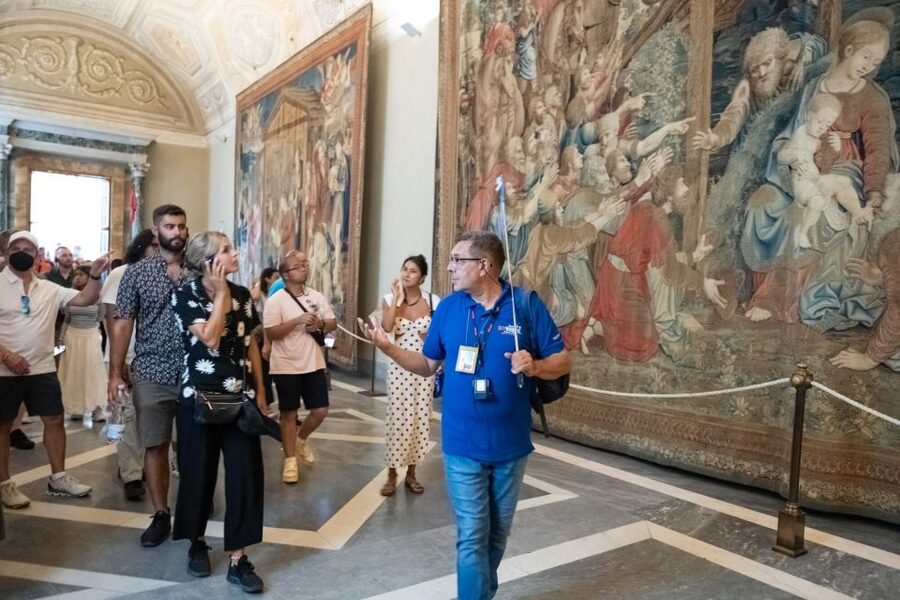 Rome: Breakfast & Tour of Vatican Museums & Sistine Chapel - The Vatican Museums, guided in a small group: what you’ll actually see