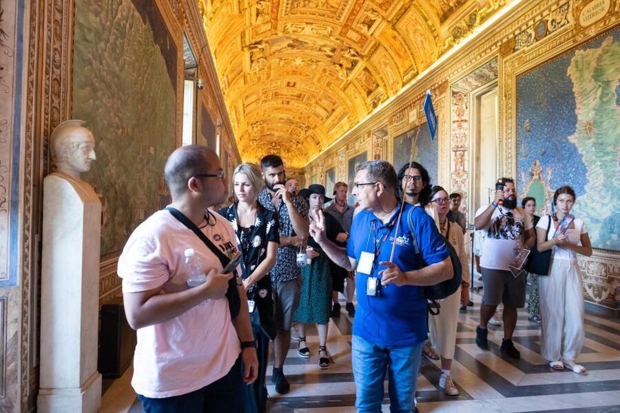 Rome: Breakfast & Tour of Vatican Museums & Sistine Chapel - Dress code, items not allowed, and how to avoid last-minute trouble