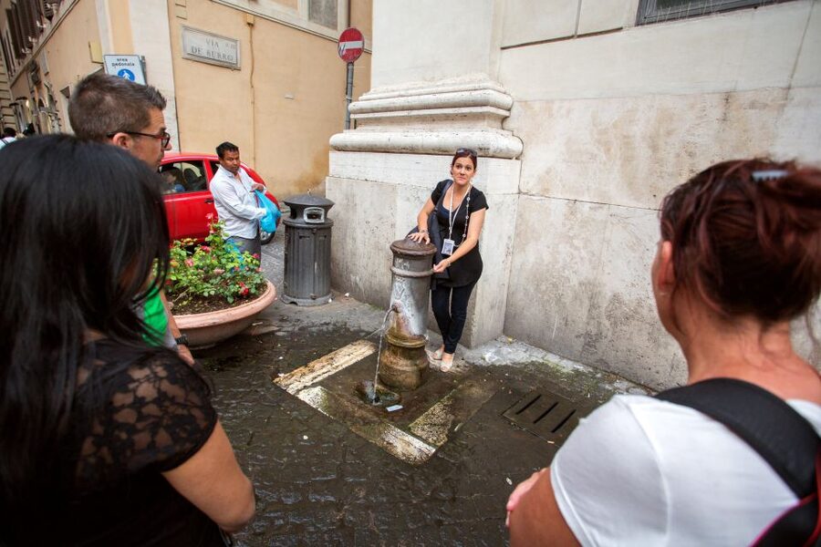 Rome by Night: 3-Hour Guided Walking Tour - Trevi Fountain and Capitoline Hill: major landmarks, fewer daytime pressures