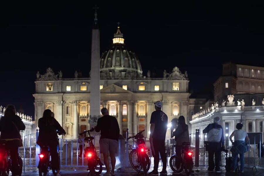 Rome by Night: E-bike Small Group Tour -Food & Wine (Option) - How the e-bike route feels at night, safety included