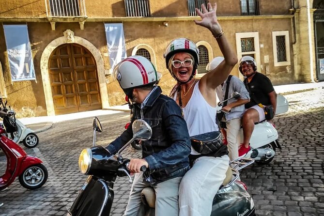 Rome by Vespa: Classic Rome Tour with Pick up - Why a Vespa Tour Beats Walking Rome for 3 Hours