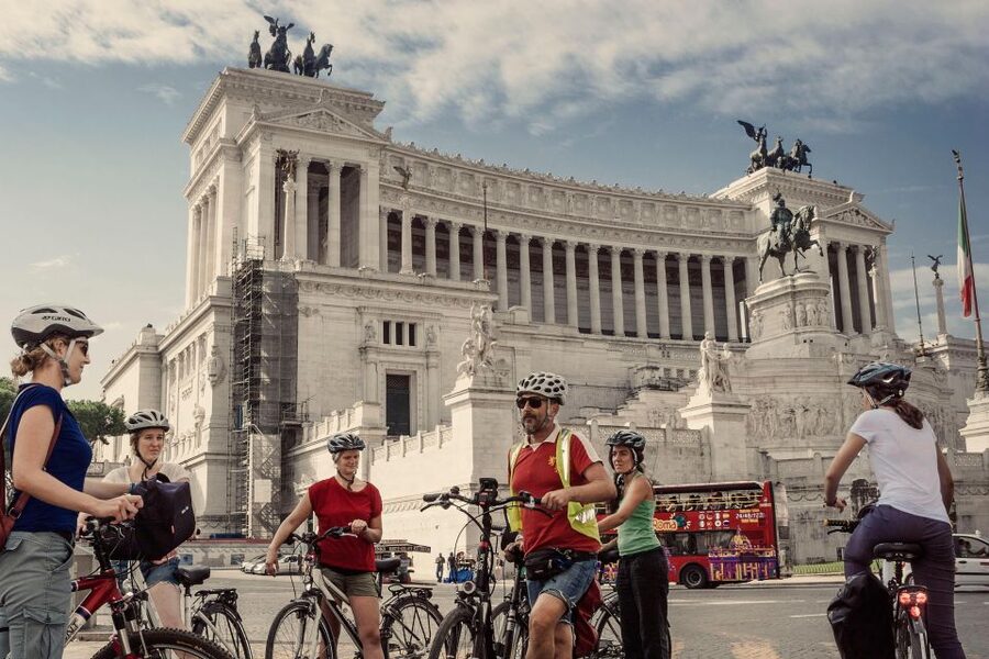Rome: Cannondale E-Bike Tour of Top Landmarks & More - Key things that make this Rome e-bike tour work