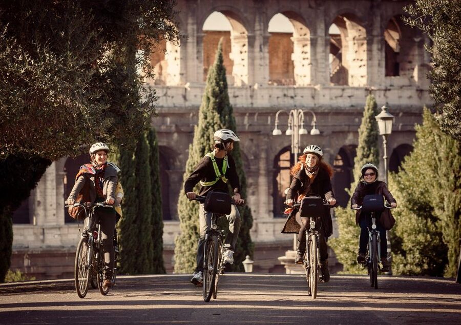 Rome: Cannondale E-Bike Tour of Top Landmarks & More - How this 4-hour ride gives you Rome bearings fast
