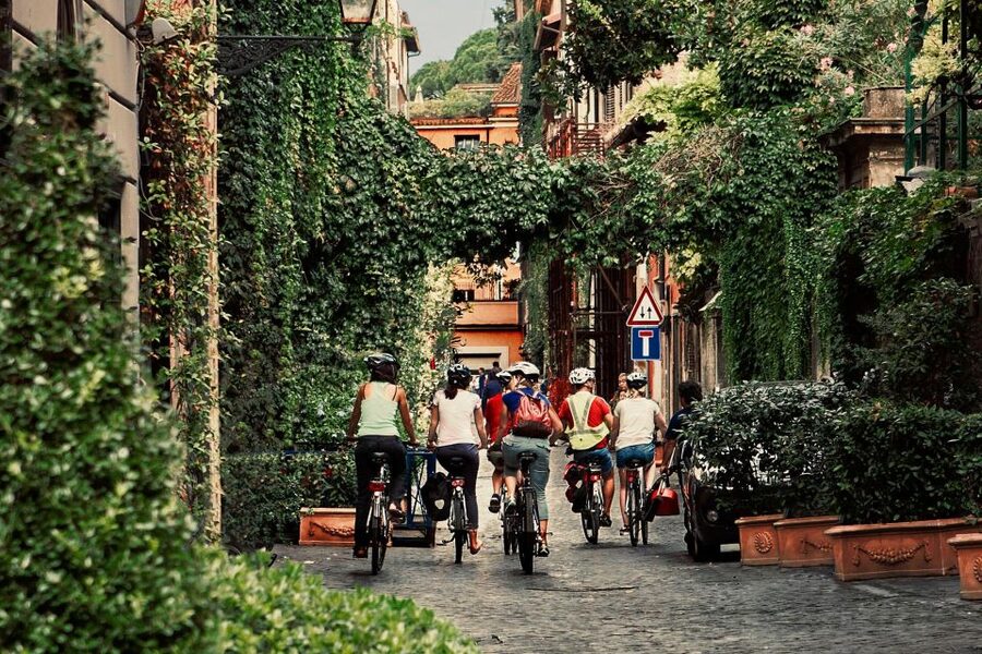 Rome: Cannondale E-Bike Tour of Top Landmarks & More - Villa Borghese park and scenic views: a calmer break
