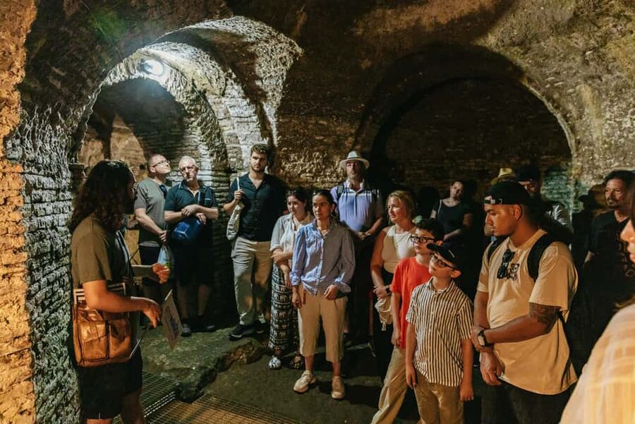 Rome: Capuchin Crypts and Catacombs Tour with Transfers - Meeting at Piazza Barberini and making the first move fast