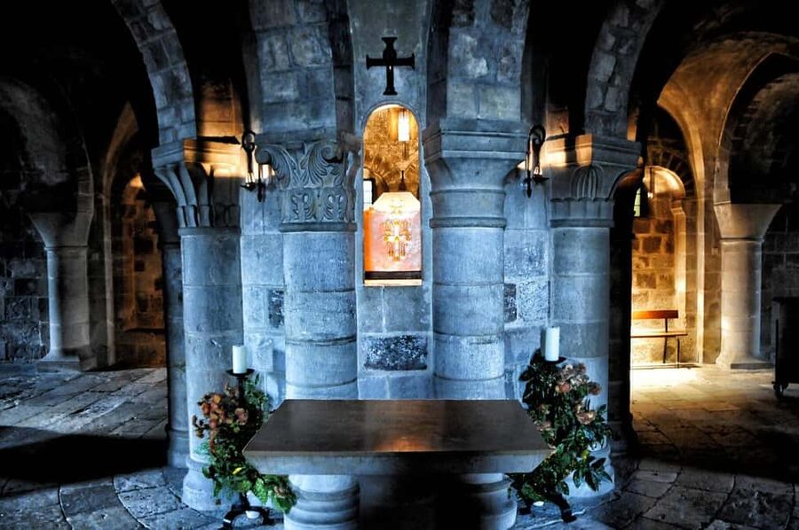 Rome: Capuchin Crypts and Museum Ticket and Tour - Practical tips for what to wear in a religious underground site