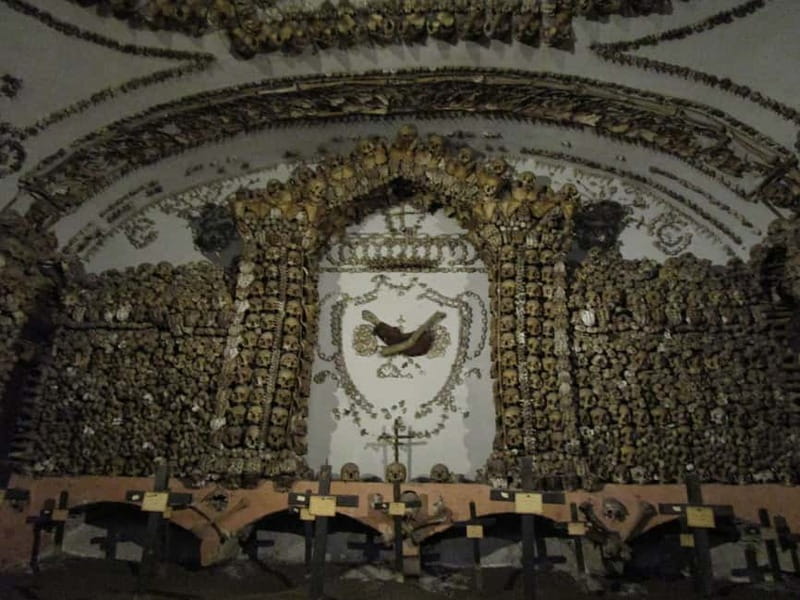 Rome: Capuchin Crypts Guided Tour with Audio Guide Option - Crypt of the Three Skeletons and the Bone Layouts