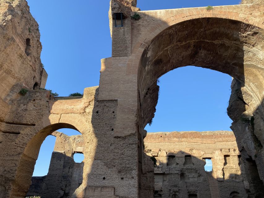 Rome: Caracalla Baths Express Small-Group or Private Tour - Getting There and Finding Your Guide Near Circo Massimo