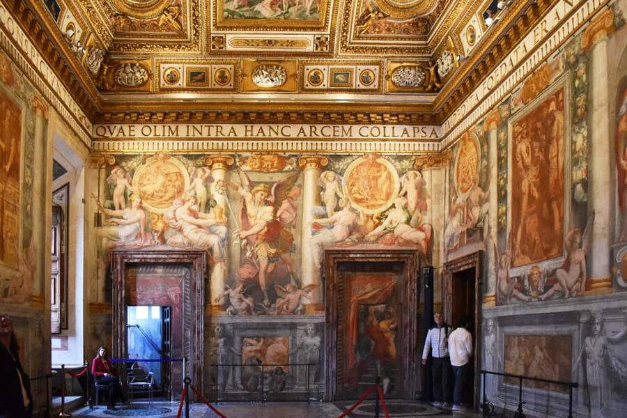 Rome: Castel Sant'Angelo Entry Ticket & Audio App - Papal rooms, Renaissance frescoes, and the steam bath detail