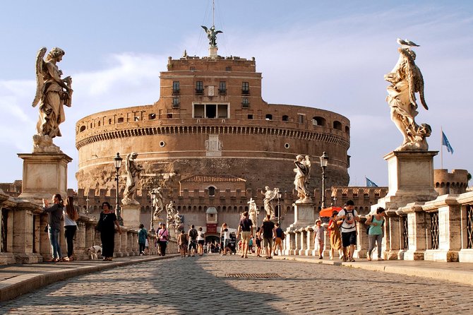 Rome: Castel Sant’Angelo Priority Entry Ticket - Rooftop terrace views over the Tiber and Vatican area