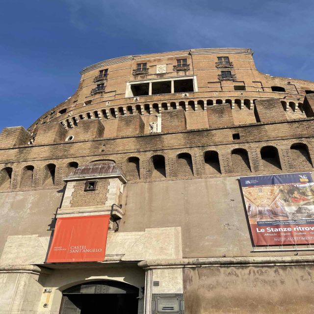 Rome: Castel Sant'Angelo Tour With Skip-the-line Access - Angel details you can actually spot