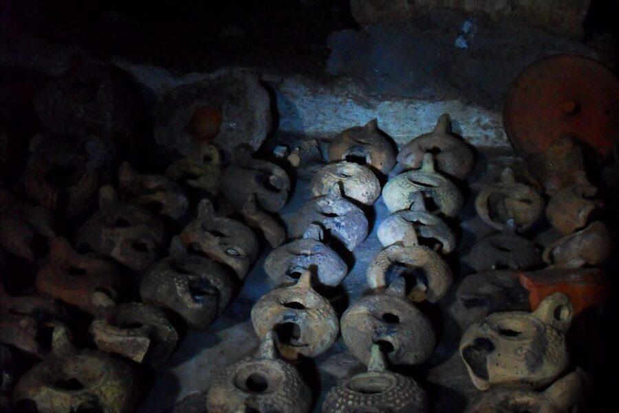 Rome: Catacombs of Domitilla Entry Ticket & Guided Tour - Pagan hypogeum to Christian catacombs: the timeline you’ll understand