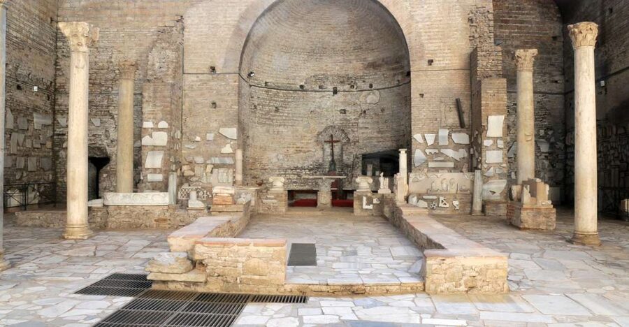 Rome: Catacombs of Domitilla Entry Ticket & Guided Tour - What makes the guided part matter (and why the guides get praise)