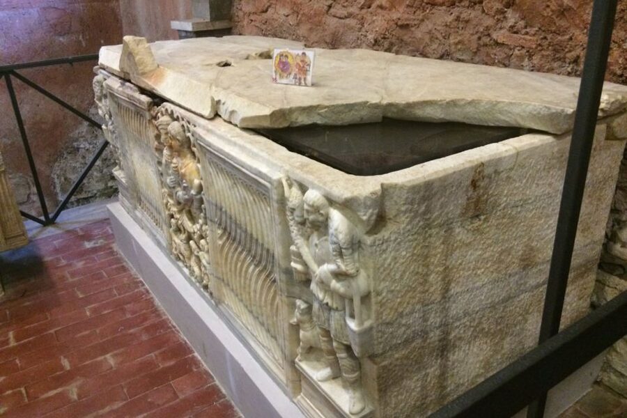 Rome: Catacombs of St. Sebastian Entry Ticket & Guided Tour - From Quarry to Christian Cemetery: The Multi-Layered Site Story