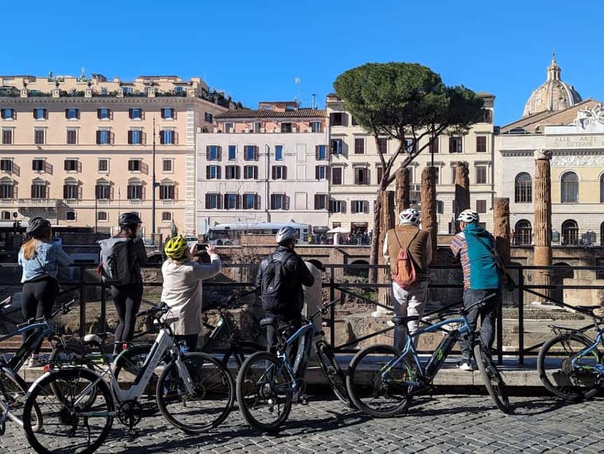 Rome: City Highlights Electric Bike Tour - Colosseum photo stop: seeing the icon right, without a marathon