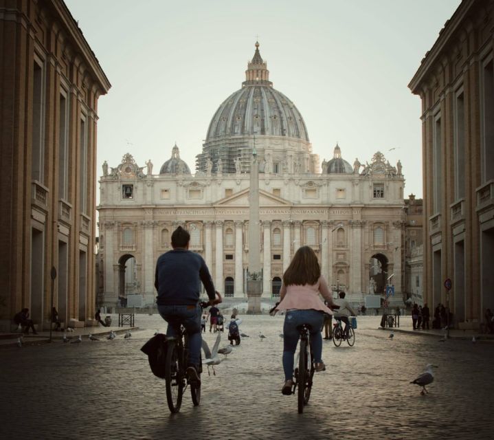 Rome: City Highlights Electric Bike Tour - St. Peters Basilica and the Pantheon: two icons, one efficient route