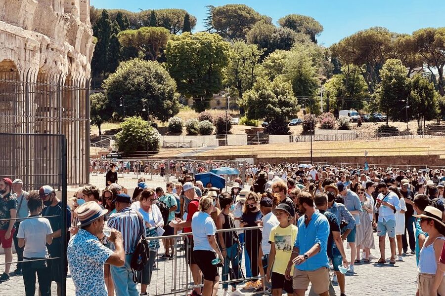 Rome: Colosseum, Arena Floor & Ancient Rome Tour - Colosseum Views, Crowd Stories, and How the Guide Helps You Focus