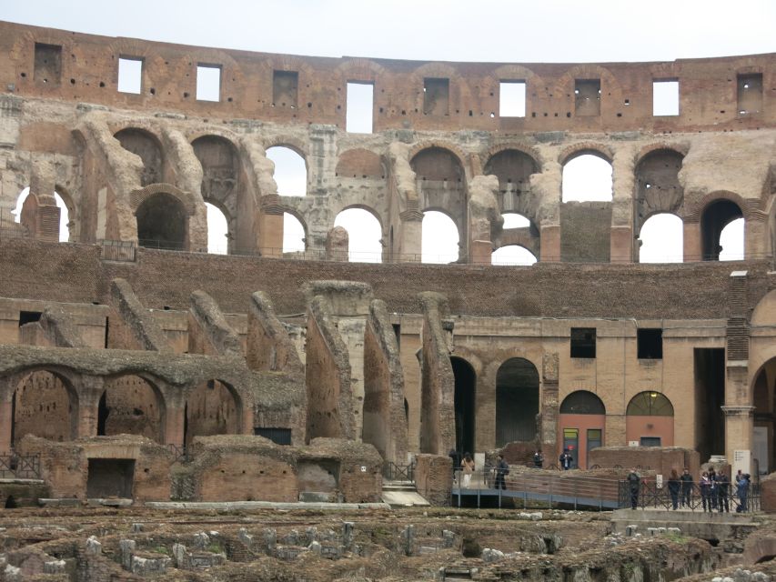 Rome: Colosseum Arena Floor, Roman Forum & Palatine Tour - Group Size, Guide Style, and How the Tour Feels on the Ground