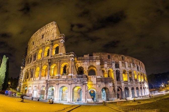 Rome: Colosseum by Night Guided Tour - Arena lighting and photos: the upside of the night slot