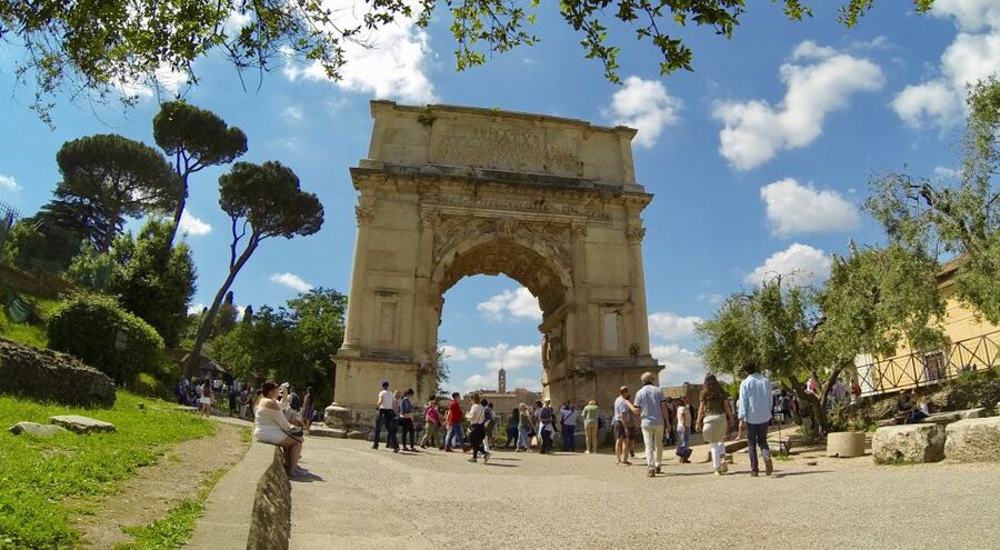 Rome: Colosseum Express Guided Tour with Arena Access Option - Arena access option: choosing how close you want to be