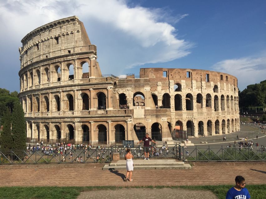 Rome: Colosseum Express Guided Tour with Arena Access Option - Meeting near Piazza del Colosseo 21, and when to show up