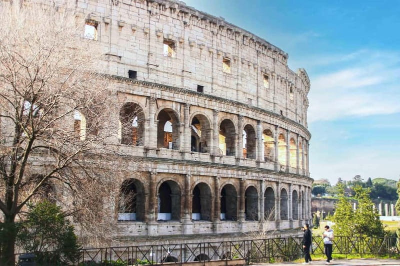 Rome: Colosseum, Forum, Palatine Hill Entry, and Audio Guide - Entering the Colosseum and finding the Arena floor (optional)