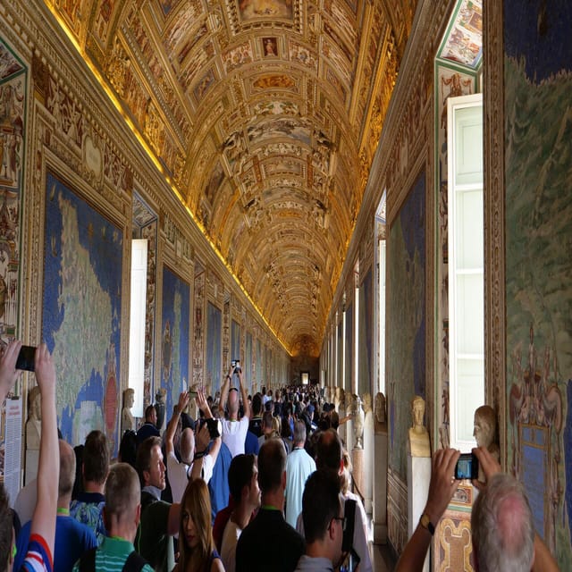 Rome: Colosseum, Forum, Vatican, and Sistine Chapel Ticket - A Short City Primer: Navona, the Pantheon, and Trevi Fountain