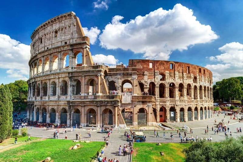 Rome: Colosseum Gladiator Floor Access & Roman Forum Tour - Timing, pace, and the one bathroom lesson you should not ignore