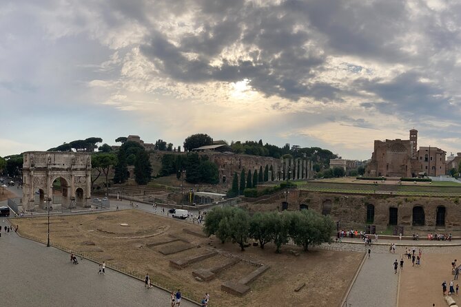 Rome: Colosseum, Palatine Hill and Roman Forum Tour - Group size and pacing: expect movement, not dawdling