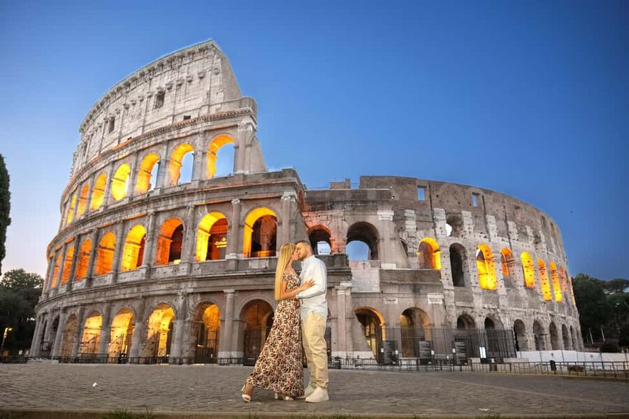Rome: Colosseum Photoshoot – Private Session - Sunrise vs sunset: the lighting choice that changes everything
