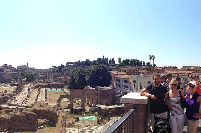 Rome: Colosseum, Roman Forum and Palatine Hill Private Tour - Pickup, meeting point, and how the timing usually works