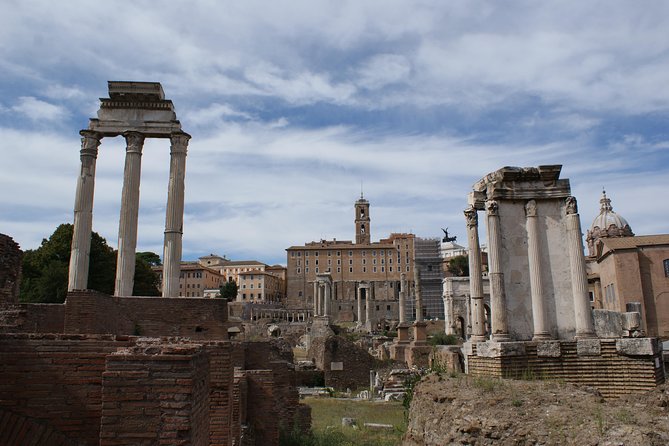 Rome: Colosseum, Roman Forum and Palatine Hill Private Tour - Palatine Hill: the climb for the origin story