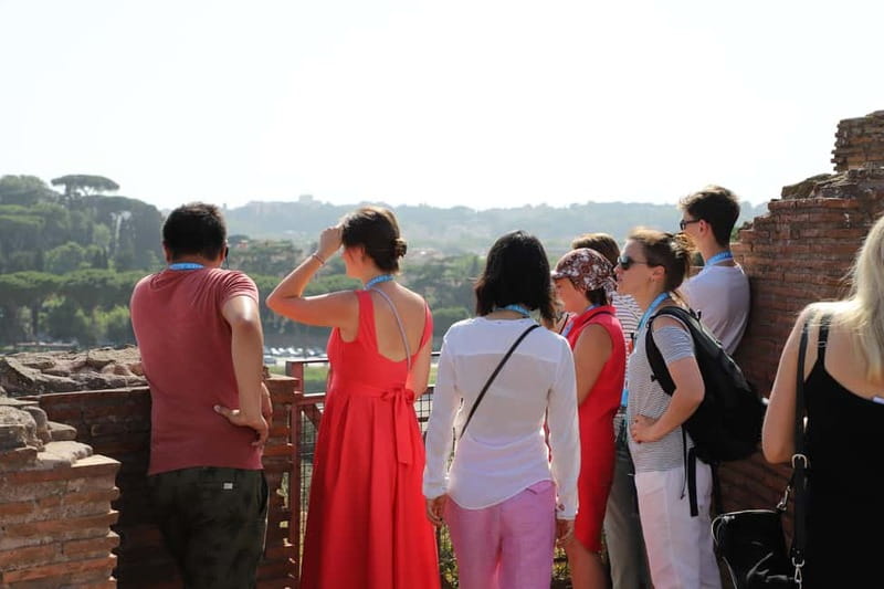 Rome: Colosseum & Roman Forum Guided Tour - Inside the Colosseum: Gladiators, Crowd Votes, and Stagecraft
