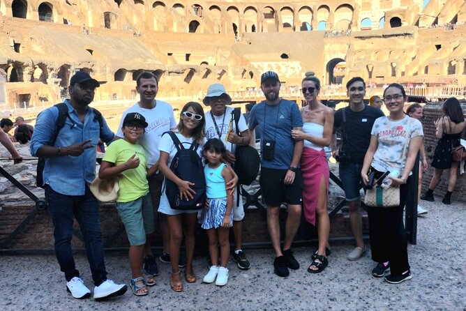 Rome: Colosseum, Roman Forum & Palatine Hill Experience - Finding TravelR staff at the Colosseum metro (so you do not waste time)
