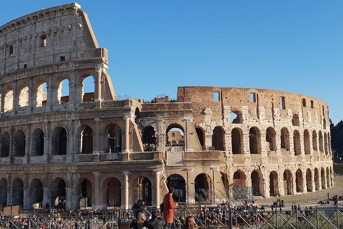 Rome: Colosseum, Roman Forum & Palatine Hill Guided Tour - Small group pace, headsets, and how to make the most of it