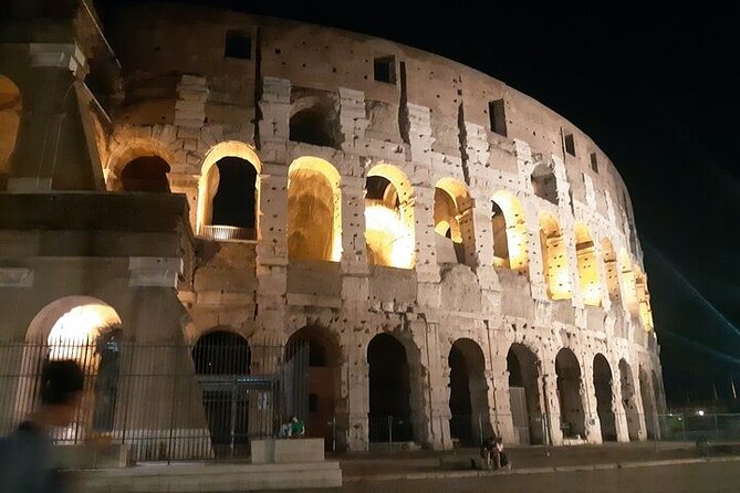 Rome: Colosseum Tour by Night with Arena & Underground - Meeting at Piazza del Colosseo and getting inside