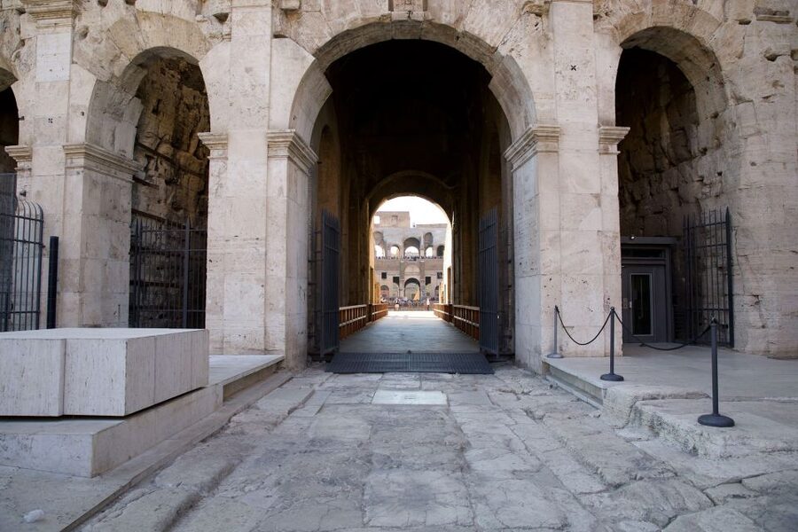 Rome: Colosseum Underground Small Group Guided Tour - Tips to Make Your Colosseum Day Go Smoothly