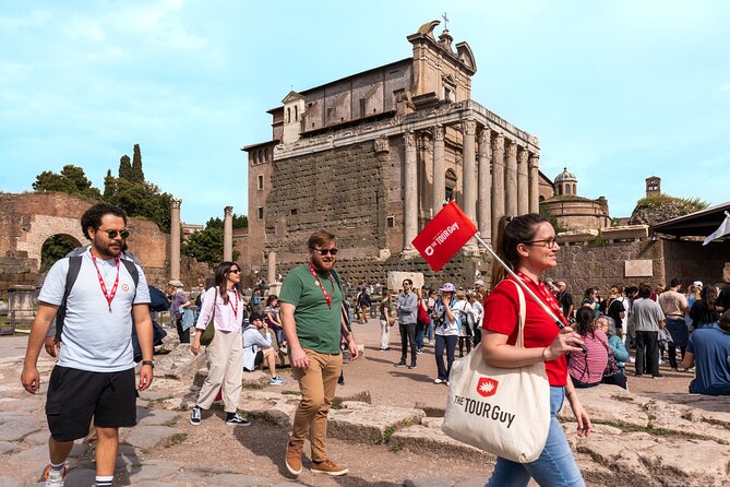 Rome: Colosseum with Roman Forum & Palatine Hill Guided Tour - The guide and the small group effect (and why 25 matters)